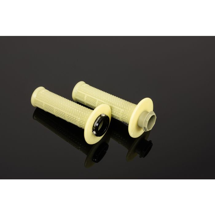 Renthal MX R-Works Lock-On Grips Kevlar Aramid Half Waffle für Motocross und Enduro Motorräder, strapazierfähige Gummigriffe mit Kevlar Aramid Verstärkung und Half Waffle Design für überlegenen Grip, Komfort und Langlebigkeit, ideal für anspruchsvolle Fahrer, die höchste Leistung und Kontrolle suchen