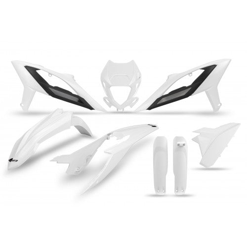 "UFO Plastikkit in Weiß für BETA RR 2023 – Robustes und passgenaues Plastikkit, speziell entwickelt für das BETA RR 2023 Modell. Dieses weiße Plastikkit bietet hervorragenden Schutz, erhöhte Haltbarkeit und eine verbesserte Optik für dein Motorrad. Perfekt für Motocross- und Enduro-Fahrer, die sowohl das Aussehen als auch die Leistung ihres BETA RR optimieren möchten."