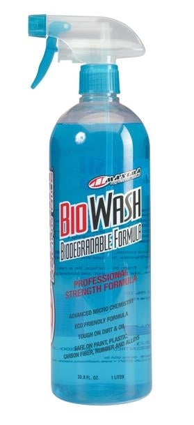 "Maxima BIO Wash ist ein umweltfreundlicher Motorradreiniger (1L), der speziell entwickelt wurde, um Schmutz, Öl und Ablagerungen von Motorrädern gründlich zu entfernen. Der biologisch abbaubare Reiniger sorgt für eine schonende Reinigung ohne schädliche Chemikalien, ideal für die regelmäßige Pflege von Motorrädern und anderen Fahrzeugen."